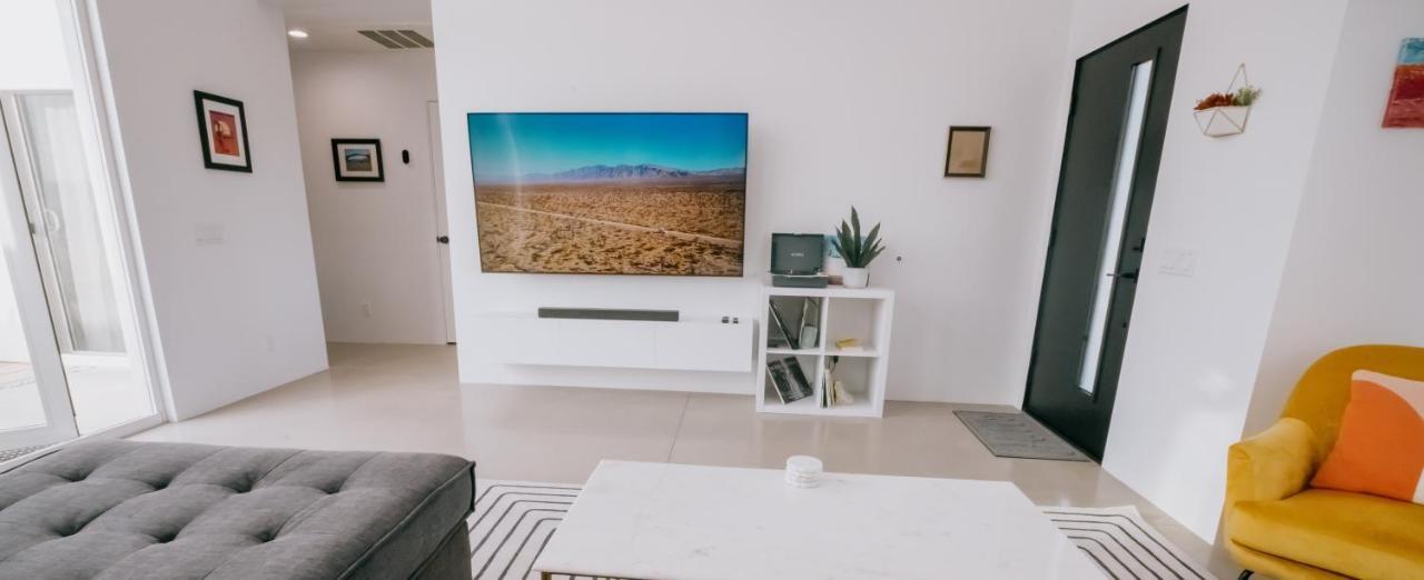 Coyote Tracks - A Modern Desert Experience Villa Joshua Tree Luaran gambar